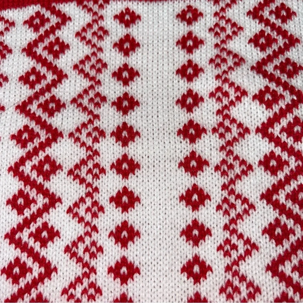 Budweiser Red White Knit Scarf Fringe Tassel Fair Isle